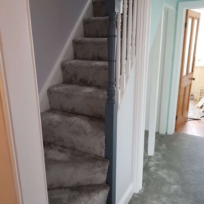 Staircase carpet fitting